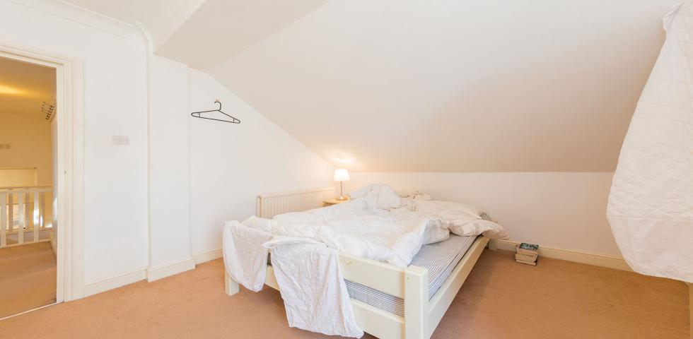 			2 Bedroom, 1 bath, 1 reception Flat			 St Gabriels Road, WILLESDEN GREEN